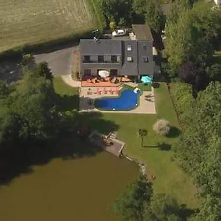 Maison De 5 Chambres A Le Val Saint Pere Avec Piscine Partagee Jardin Clos Et Wifi A 15 Km De La Plage Le Val-Saint-Père