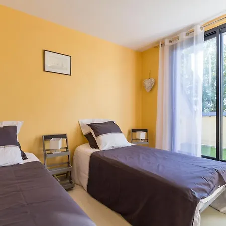 Maison De 5 Chambres A Le Val Saint Pere Avec Piscine Partagee Jardin Clos Et Wifi A 15 Km De La Plage Le Val-Saint-Père